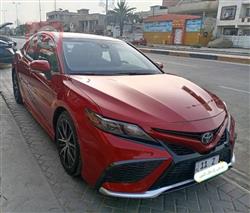 تۆیۆتا کامری